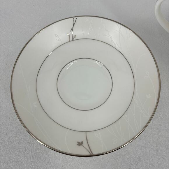 Waterford Fine China Lisette Footed Cup and Saucer Replacement Set Coffee Tea - Picture 5 of 10